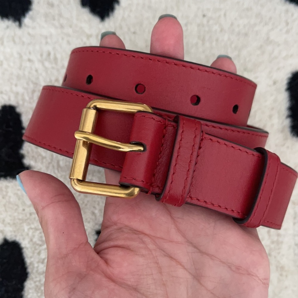 GG Marmont Matelassé Leather Belt Bag in Red - Picture 4 of 8